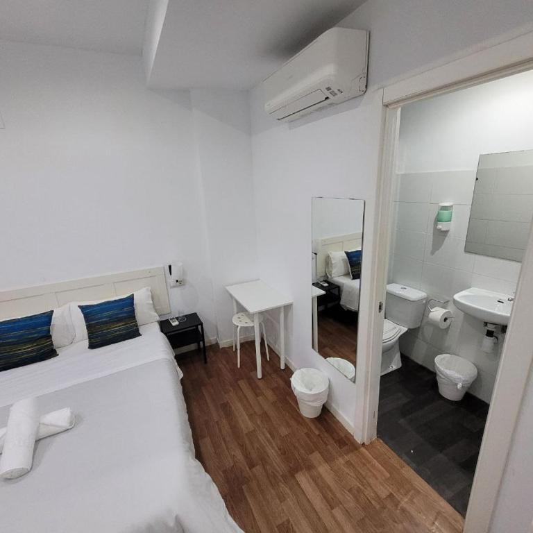 AYZ Frailes - Auto check-in property - Habitación Doble - 2