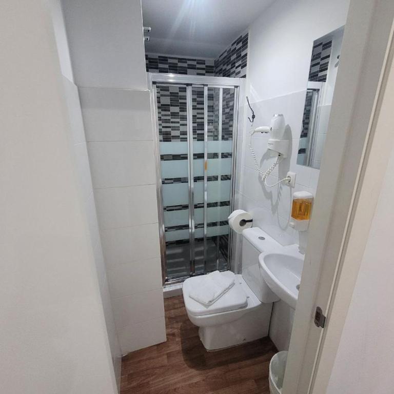 AYZ Frailes - Auto check-in property - Habitación Doble - 17