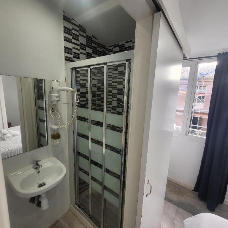 AYZ Frailes - Auto check-in property - Habitación Doble - 25