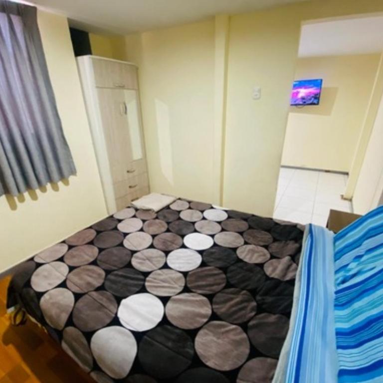 LIndo departamento a 10 min en bus al centro historico de Lima - Two-Bedroom Apartment - 4