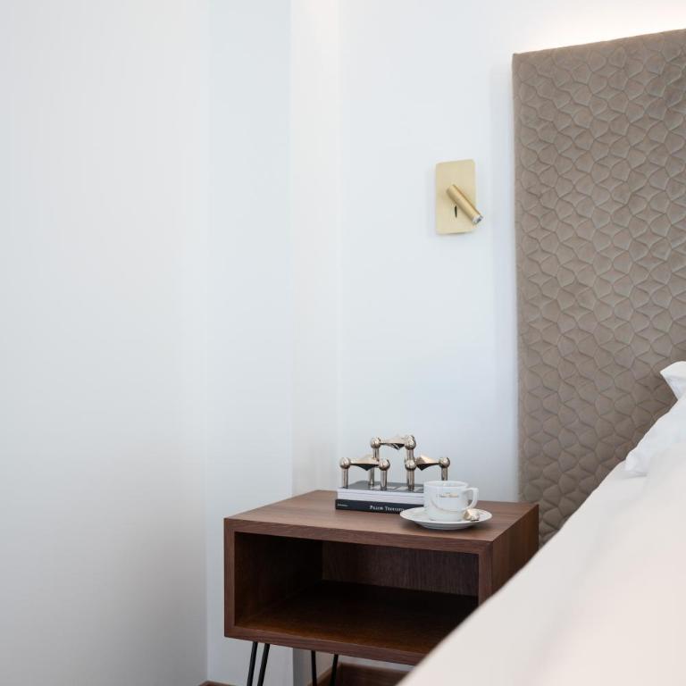 Hotel Maria Theresia - Deluxe Doppelzimmer mit Balkon - 2