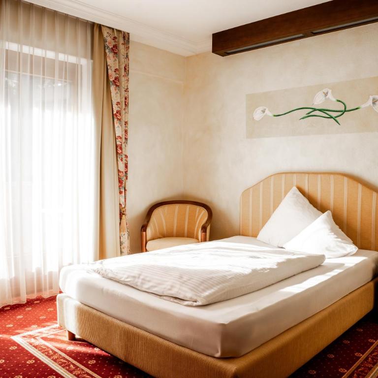 Hotel Maria Theresia - Deluxe Einzelzimmer mit Balkon - 3