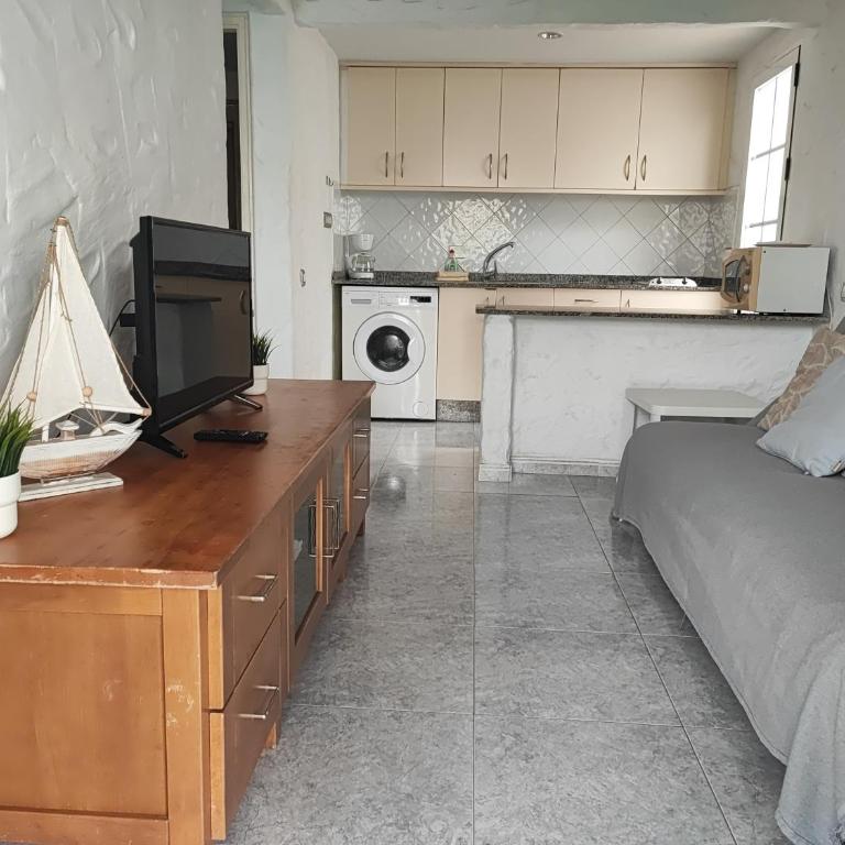 private Bungalow next to Yumbo Center - One-Bedroom Apartment - 28