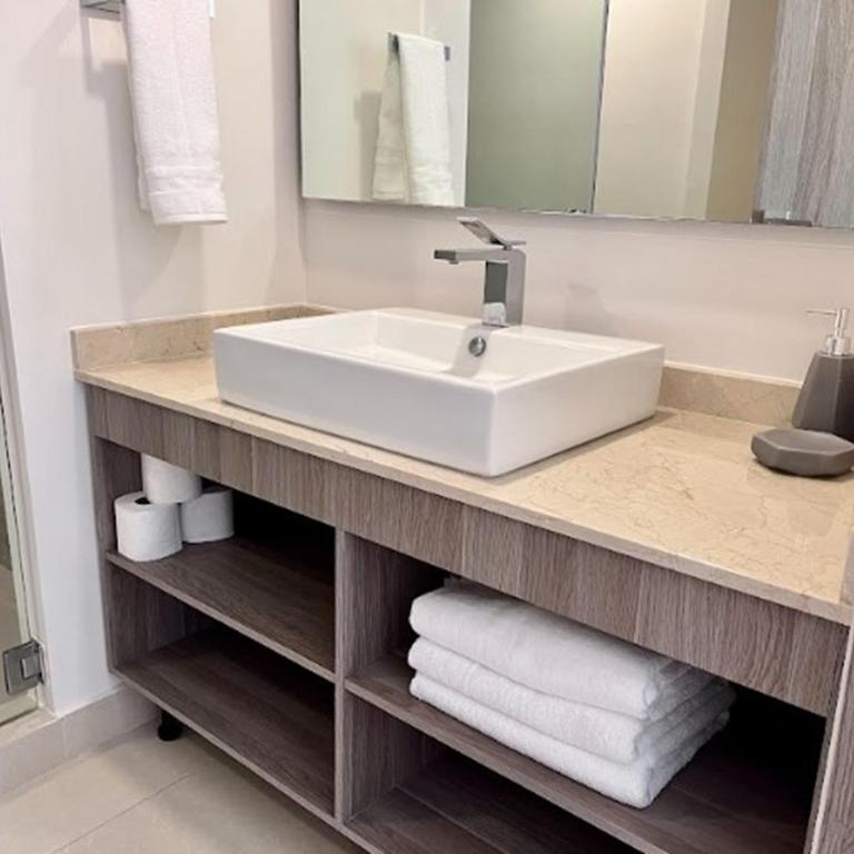 MAREA PUERTO CANCUN, lujo comodidad y una vista espectacular - Apartamento de 2 dormitorios - 25