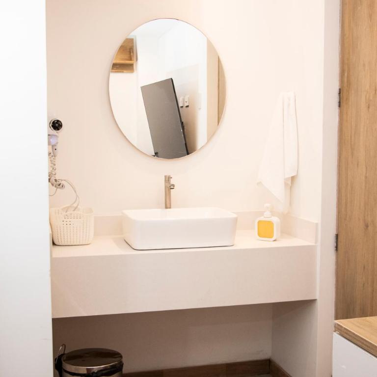 Zenia 70 Living & Suites - Single Room - 7