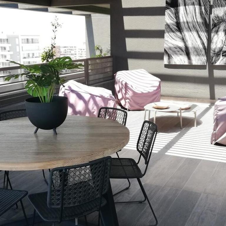 Dpto Nuevo a 1 cuadra del metro - Apartamento de 1 dormitorio - 84
