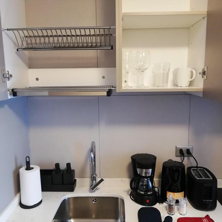 Dpto Nuevo a 1 cuadra del metro - Apartamento de 1 dormitorio - 76