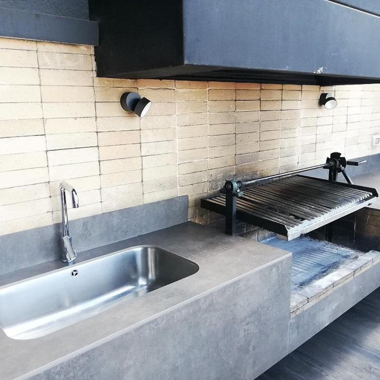 Dpto Nuevo a 1 cuadra del metro - Apartamento de 1 dormitorio - 98