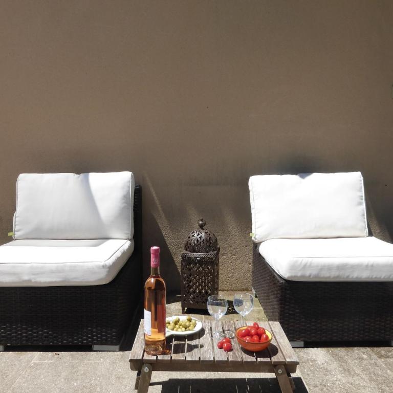 Charming Holiday Villa with Pool - Ferienhaus mit 1 Schlafzimmer - 3