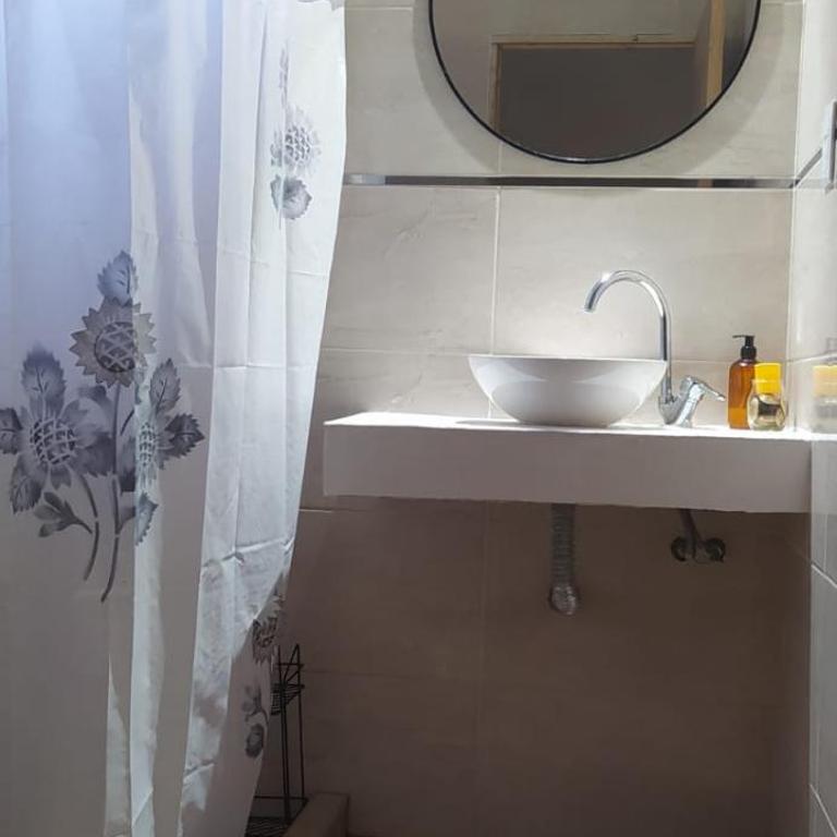 Mdq Bien al Sur Casa 8 pers - Three-Bedroom House - 2