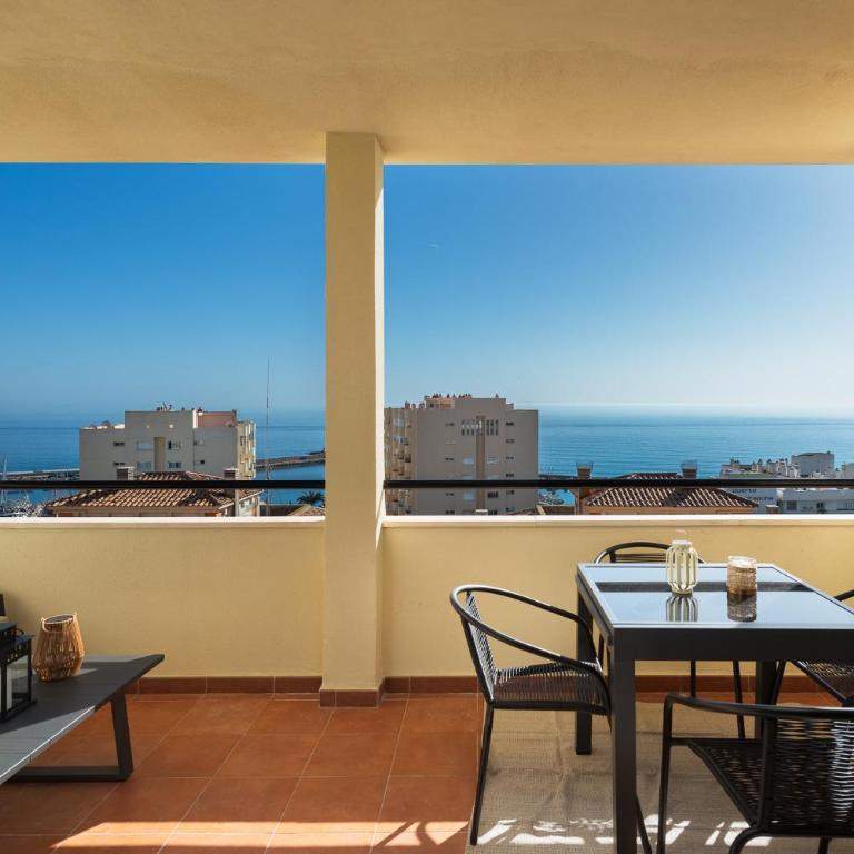 Terrace by the Sea Penthouse & Puerto de Estepona - Apartment - 2