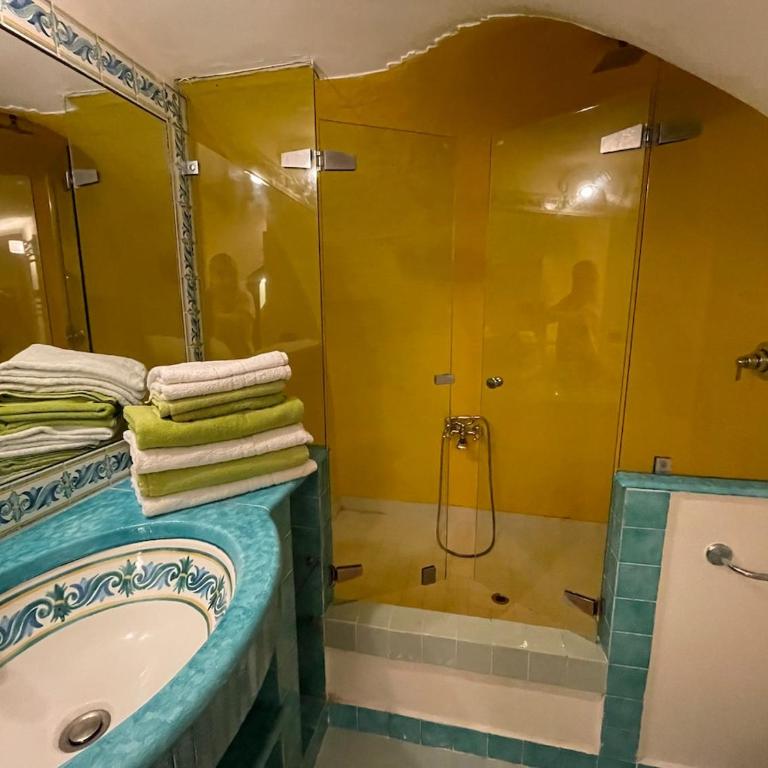 Lovely House in Centro Storico - Two-Bedroom Apartment - 7