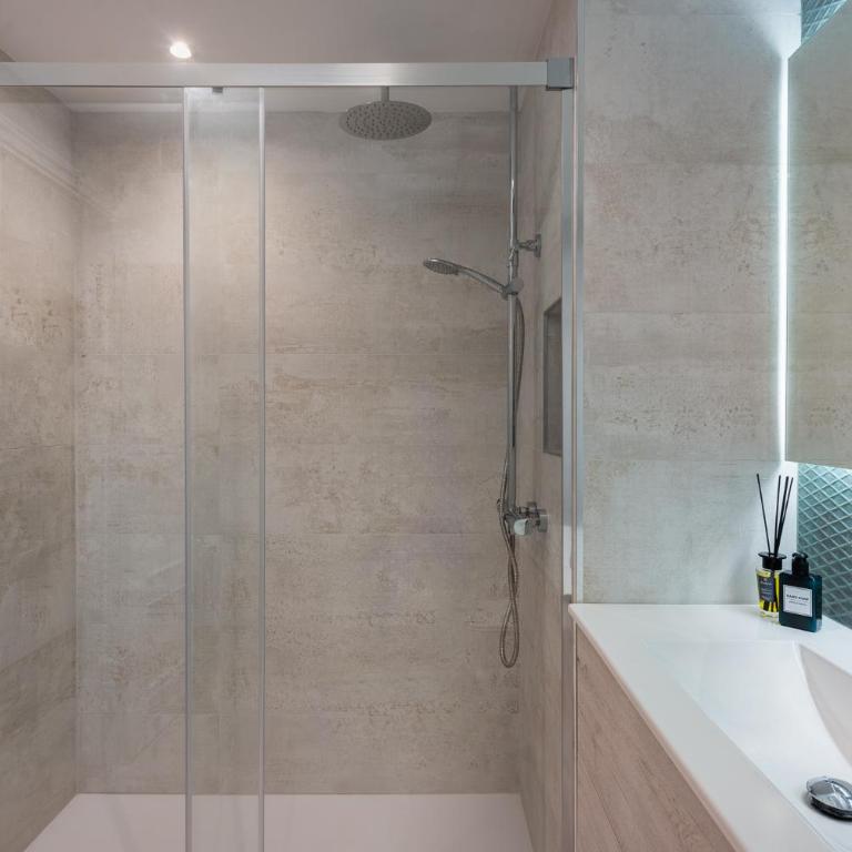 Terrace by the Sea Penthouse & Puerto de Estepona - Apartment - 20