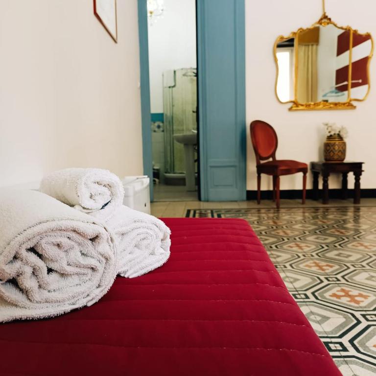 Teatro del Sole Cavour - Triple Room with Private Bathroom - 4