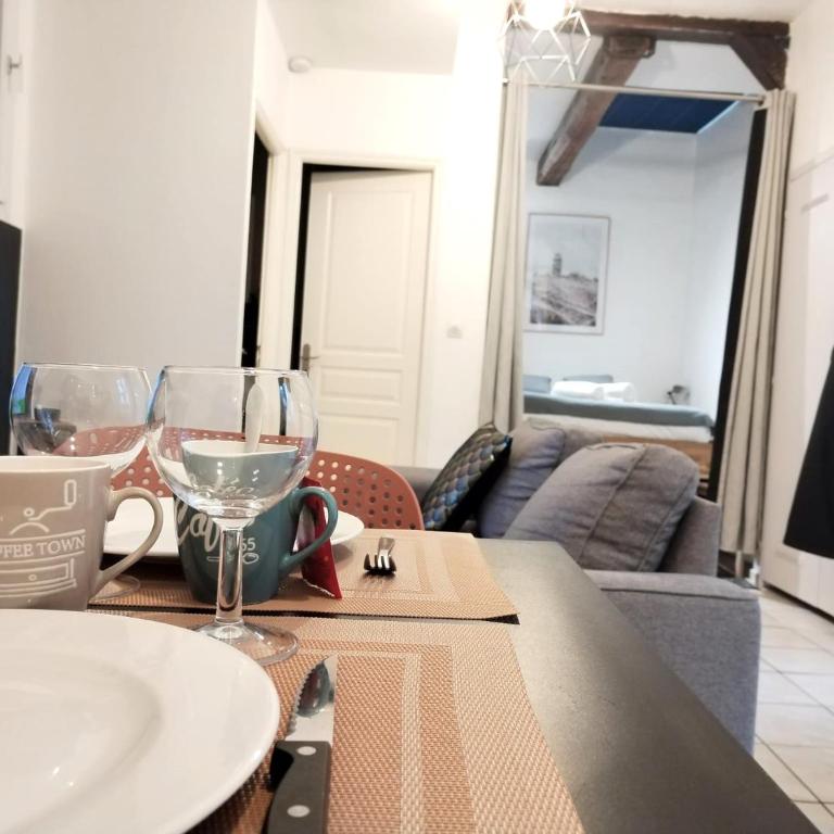 A Deux Pas des Halles - Hypercentre - Idéal Couple - Appartement 1 Chambre - 14