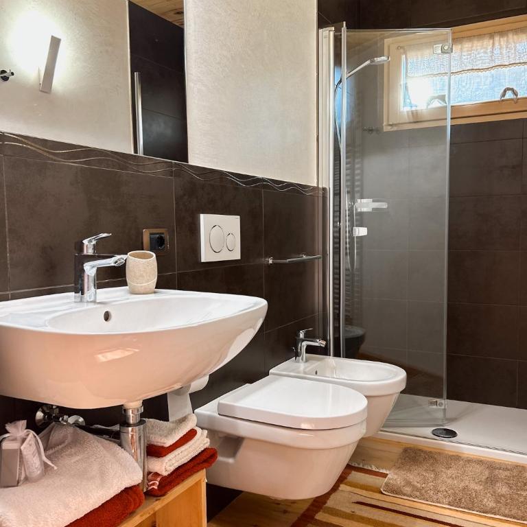 B&B Profumi nel bosco - Camera Matrimoniale con Bagno Privato - 5