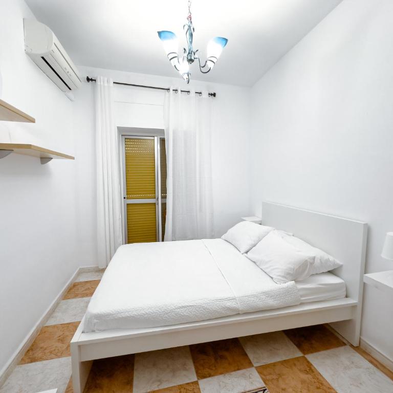 Rooms and Suites Don Pepín La Merced - Double Room with Shared Bathroom - 6