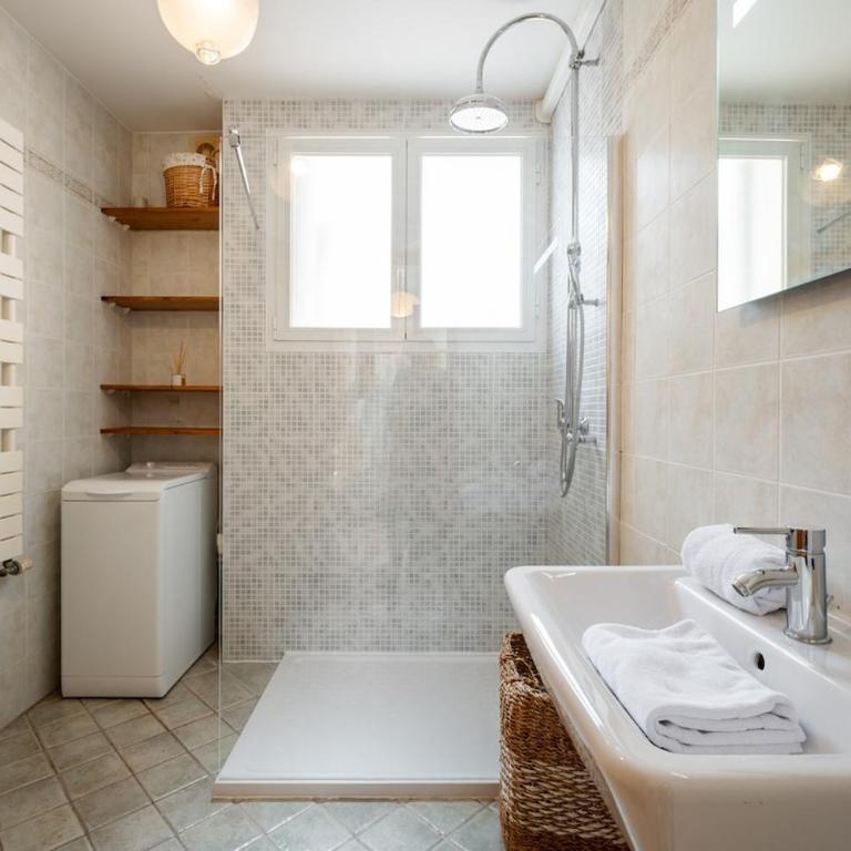 Val de Menton, Charmant 3 pièces atypique, jardin et terrasse à 7 minutes à pied du centre ville - Appartement 2 Chambres - 16
