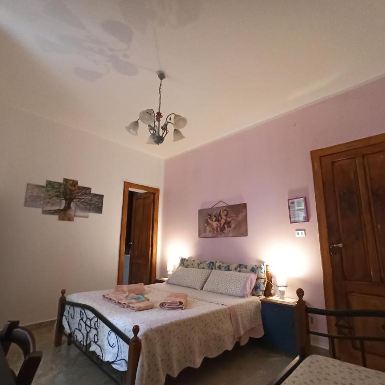 B&B Le 4 Stagioni - Camera Matrimoniale con Bagno Privato - 9
