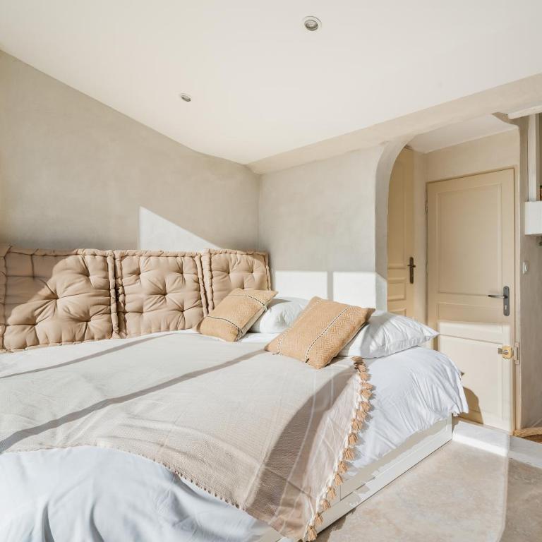Les Fincas du Port - Studios en ville avec vue - One-Bedroom Apartment - "Finca Terrasse" - 9