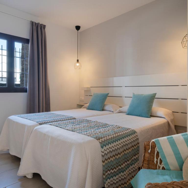 Apartamentos Fayna - One-Bedroom Deluxe Apartment - 2