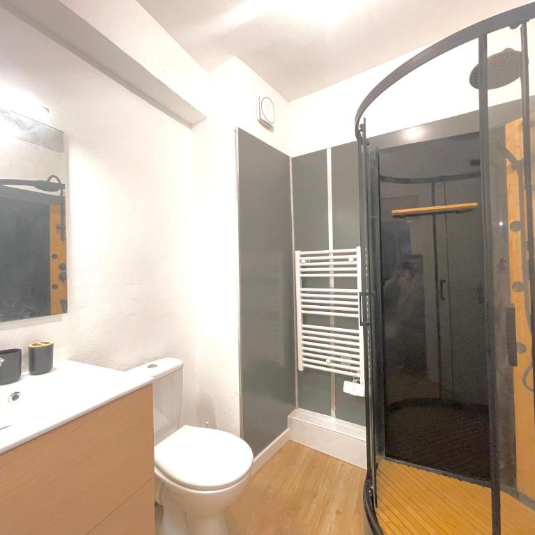 Jungle Room - Atypique - Spacieux - WIFI - TV 4K - Vue Sur Ville - Confort - Appartamento con Vista Città - 21