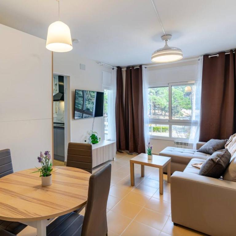 Lloret de Mar Coastal Retreat Just Steps from the Beach - Apartamento de 1 dormitorio - 7