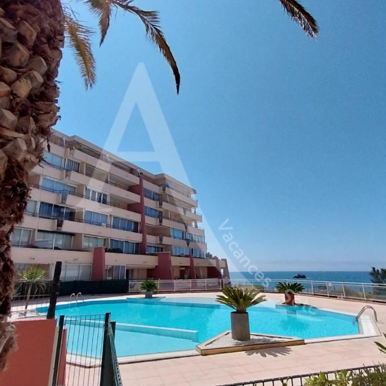 Terrasse vue piscine et apercu mer pour 4 personnes avec garage - Apartment mit Poolblick - 2