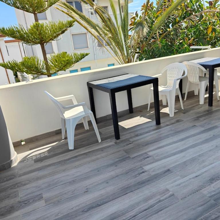 Il giardino di Alessandra - Deluxe Two-Bedroom Apartment with Garden View - 8