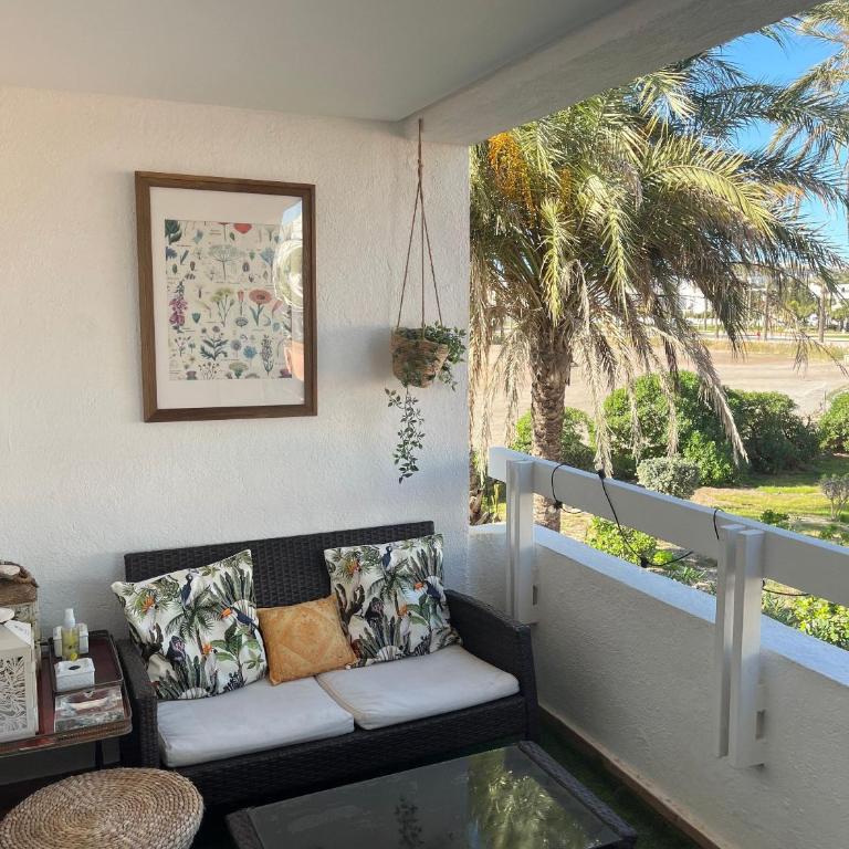 Lovely 2 bedroom apartment near the beach - Apartment - 19