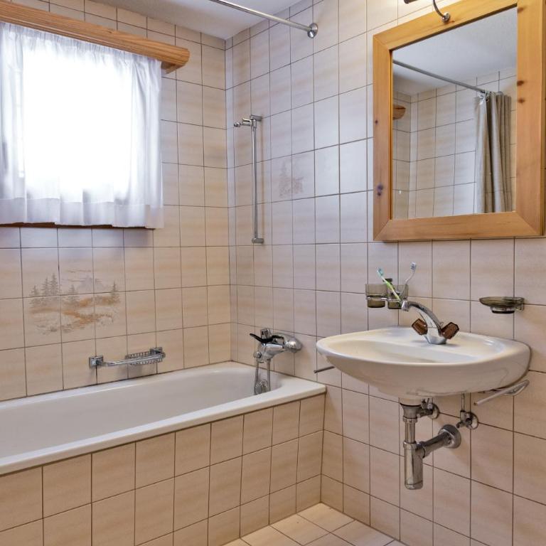 Chesa Rosatsch - Bever - Apartment mit 3 Schlafzimmern - 25