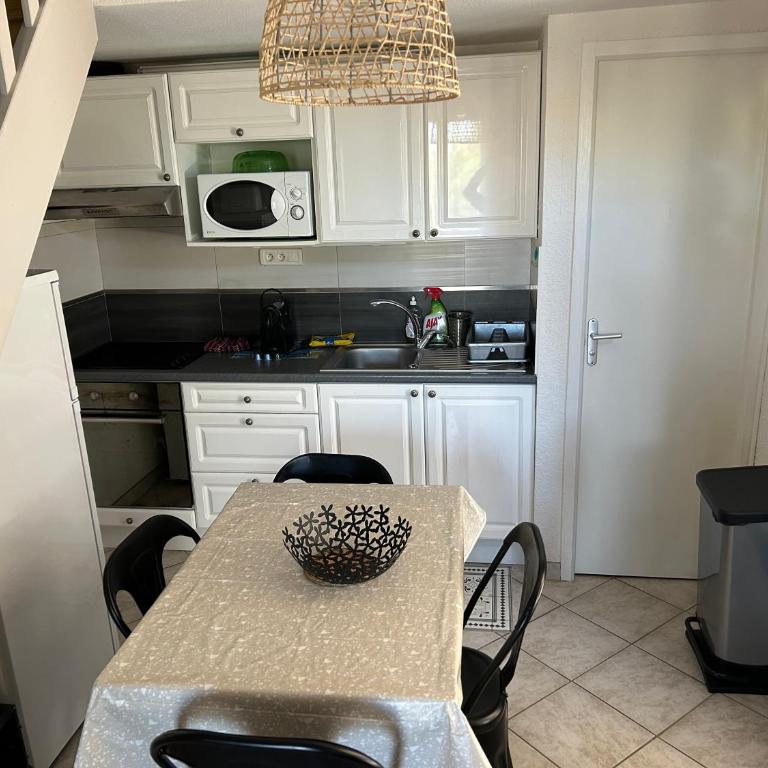 T2 port leucate proche commerce et plage - Apartamento de 1 dormitorio - 2