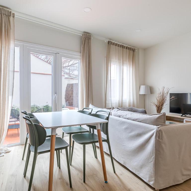 CATERINA Plaza Castilla - Two-Bedroom Apartment with Terrace - 4