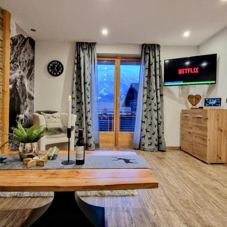Ferienwohnungen Wolf - zentral in Pfronten mit Panorama-Alpenblick und ruhiger Lage - Apartment mit Balkon - 11