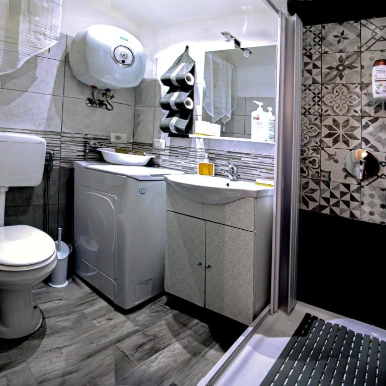 Home La Marina - Appartamento con 1 Camera da Letto - 14