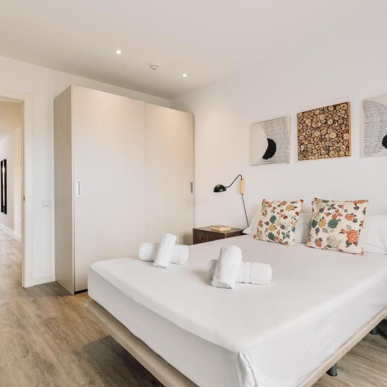 Ola Living Arc de Triomf - Three-Bedroom Superior Apartment - 3