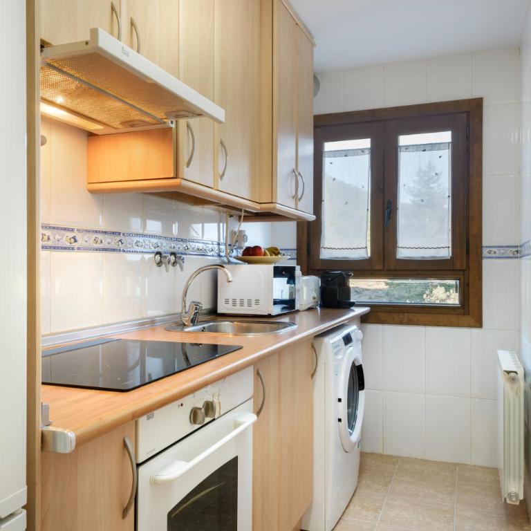 Apartamento de montaña y ESQUÍ en el Pirineo Aragonés, Villanúa - WIFI - Appartamento con 3 Camere da Letto - 15