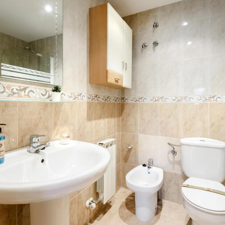 Apartamento de montaña y ESQUÍ en el Pirineo Aragonés, Villanúa - WIFI - Appartamento con 3 Camere da Letto - 17