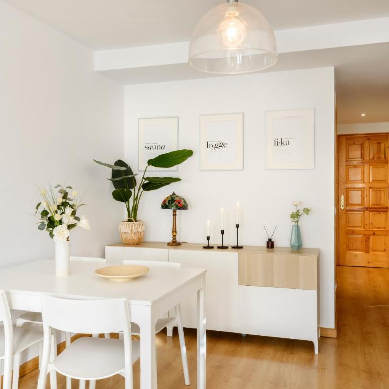 Apartamento de montaña y ESQUÍ en el Pirineo Aragonés, Villanúa - WIFI - Appartamento con 3 Camere da Letto - 2
