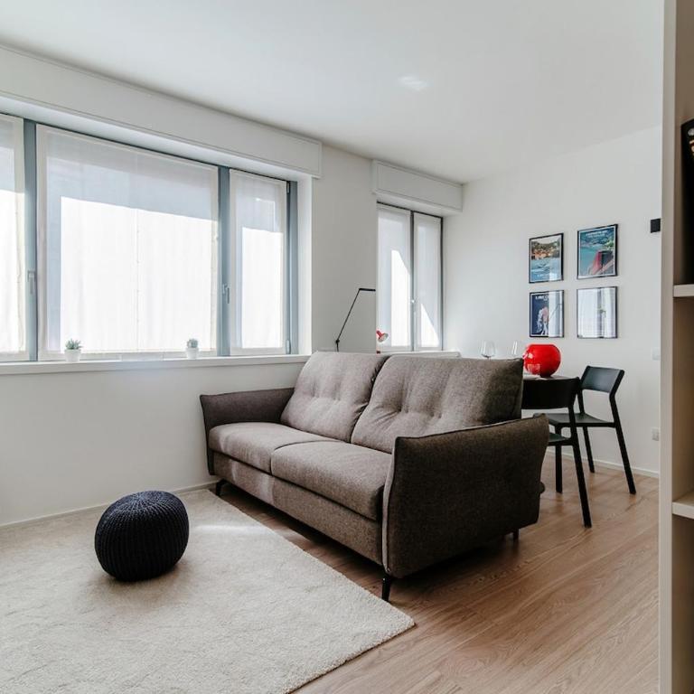 Magnolia Suite, Soggiorna nel cuore di Como - Appartamento con 2 Camere da Letto - 4