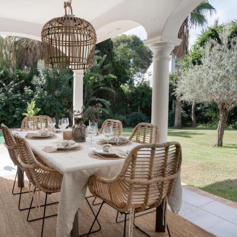 Villa Bianca Elegant 4BR Beachside Villa Near Golf, Restaurants & Puerto Banús - Casa de 4 dormitorios - 29