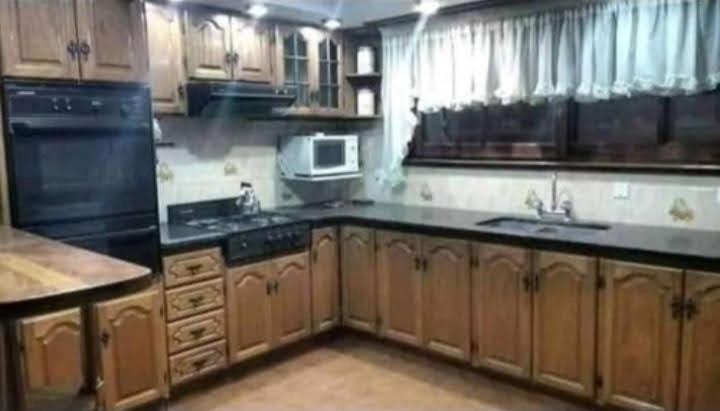 Santa Ana - One-Bedroom House - 6