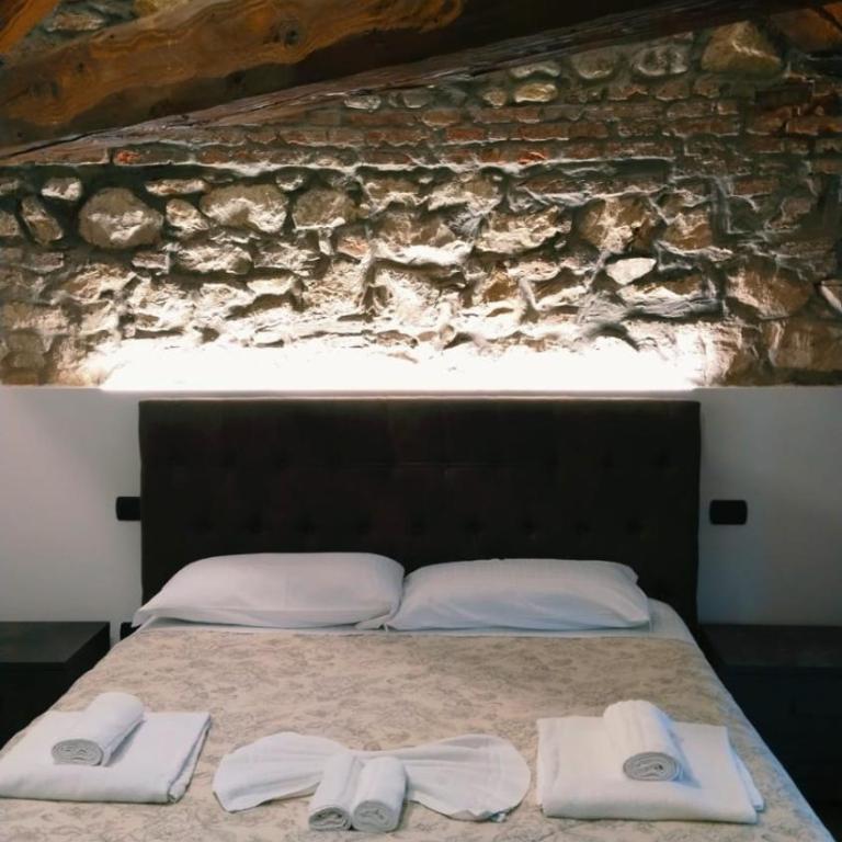 ATTIKO 53 Boutique Rooms - Superior King Room - 1