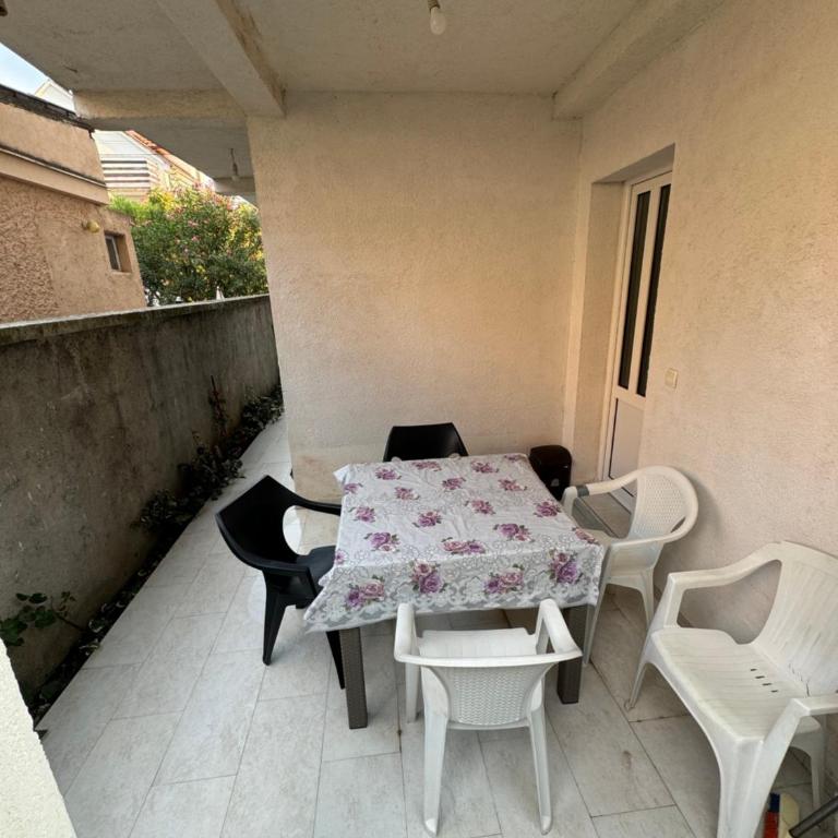 Apartment Perutović - Apartman - Prizemlje - 10
