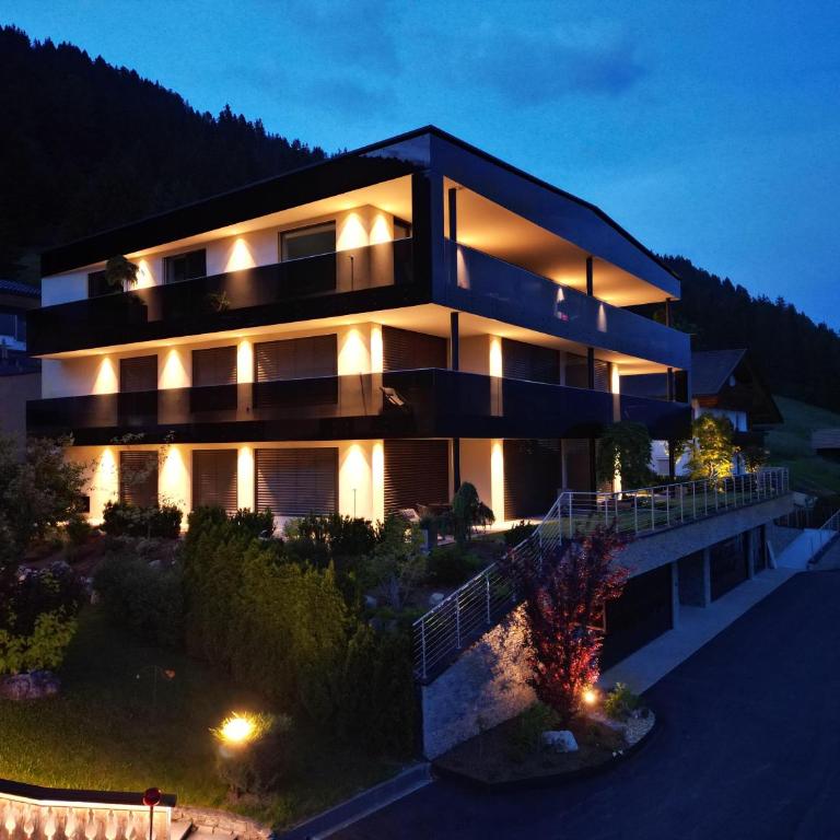 Luxury Dolomites Apartments - Appartamento con 2 Camere da Letto e con Vista - 31