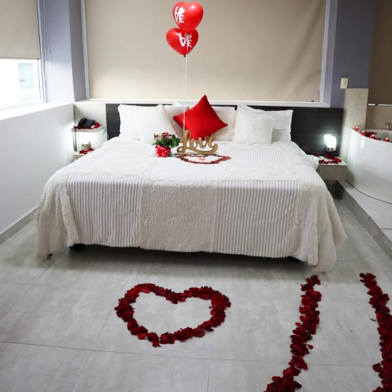 Hotel Arthur Brich - Suite with Hot Tub - 4