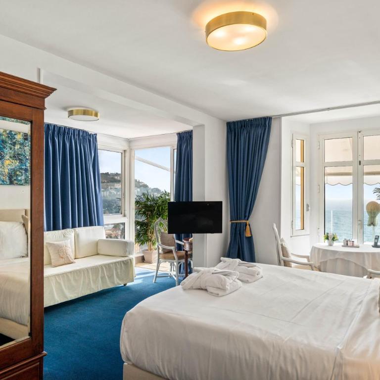 Hôtel Le Roquebrune - Suite Junior - Vue sur Mer - Le Golfe Bleu - 4