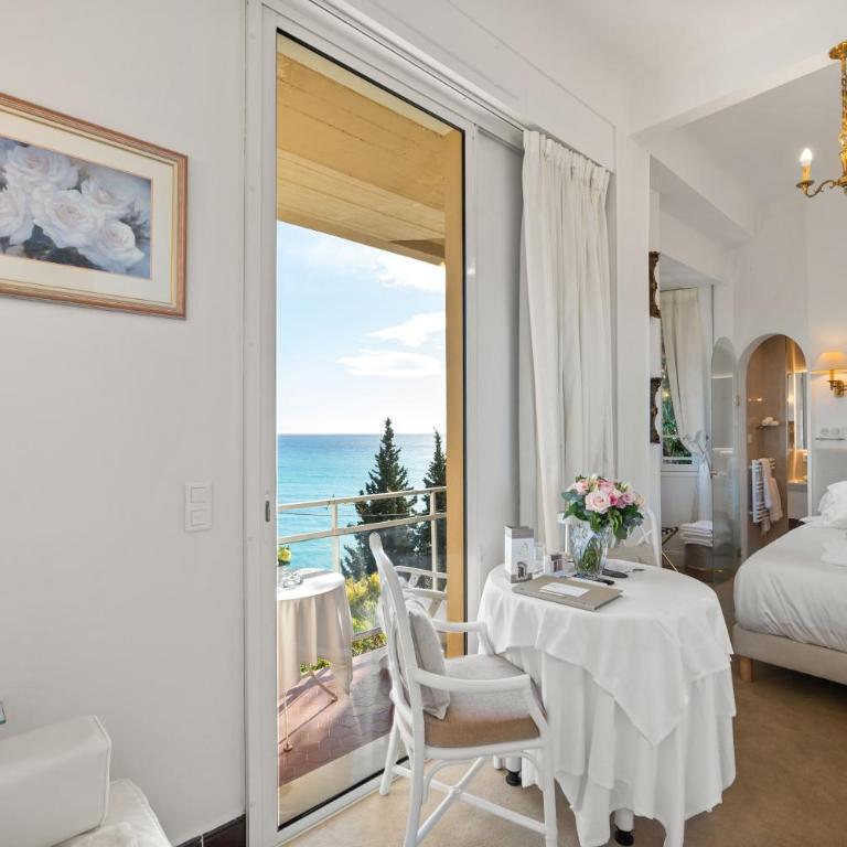 Hôtel Le Roquebrune - Chambre Double - Vue sur Mer - Le Levant - 4