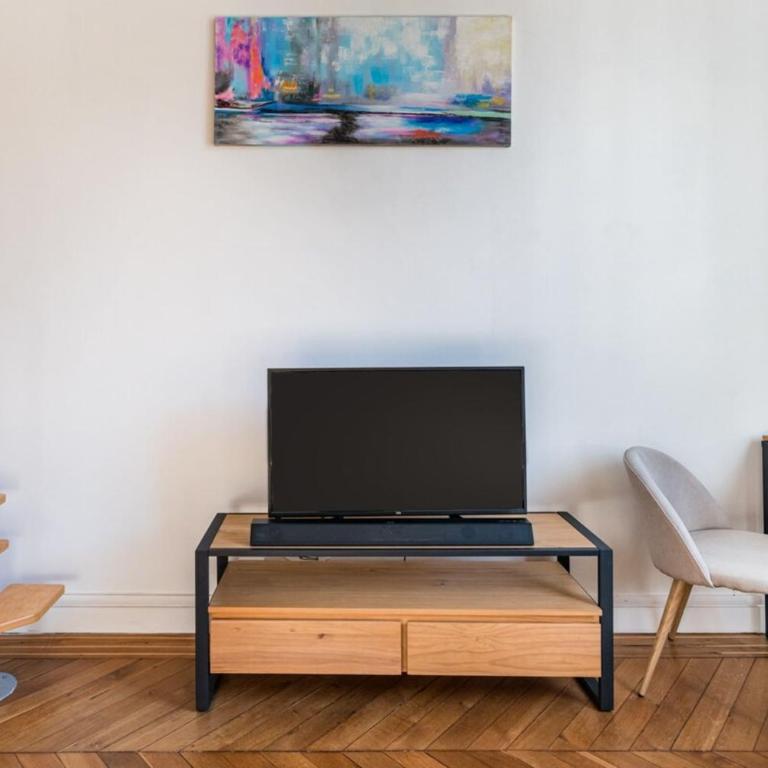 Le Royale Haussman Junior suite - Louis Pradel - Netflix - Apartment - 15