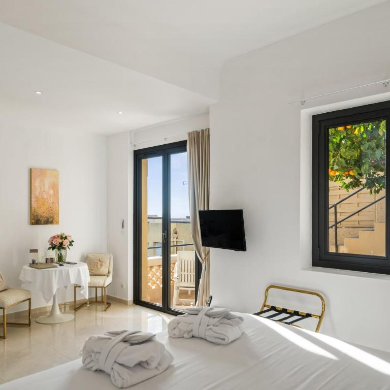 Hôtel Le Roquebrune - Chambre Double Deluxe - Vue Latérale sur Mer - 3